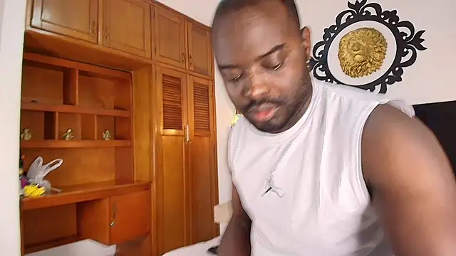 elnegritodelsabor1 online show from February 9, 2026, 11:47 am