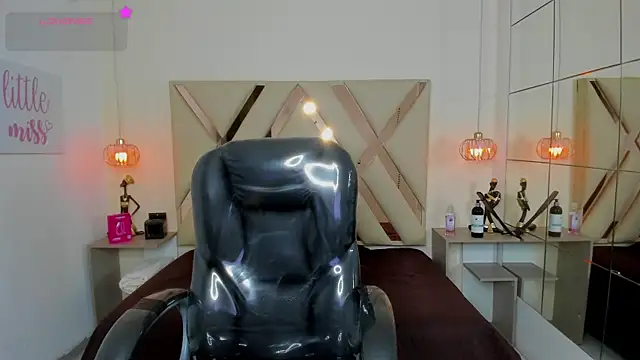 Snapshot of Anyelo_Twink chatting on June 15, 2026, 4:47 am Anyelo Twink online show from June 15, 2026, 4:47 am