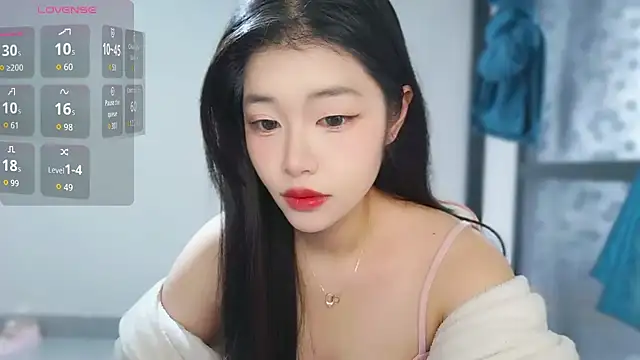 -XiaoYu-777 online show from February 3, 2026, 6:40 am