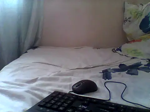handsomeguy02 online show from July 15, 2026, 11:59 am