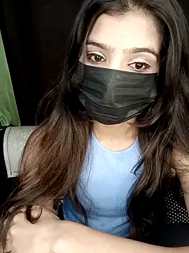 hotyjiyaaaa online show from February 14, 2026, 4:26 pm