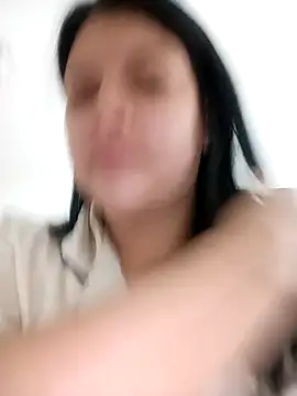 Snapshot of Macarenafun chatting on January 12, 2026, 2:00 pm Macarenafun online show from January 12, 2026, 2:00 pm