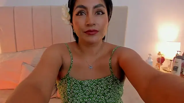 Snapshot of nathy_bush chatting on May 3, 2026, 12:33 pm nathy bush online show from May 3, 2026, 12:33 pm
