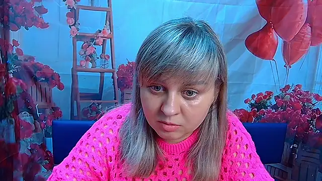 Snapshot of VeronicaSvitt chatting on February 9, 2026, 1:15 pm VeronicaSvitt online show from February 9, 2026, 1:15 pm