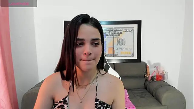 LucianaMoreau online show from March 18, 2026, 11:30 pm