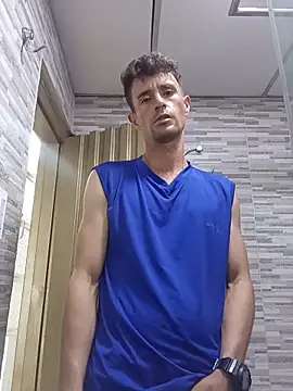 torvyHot online show from May 25, 2026, 8:15 pm