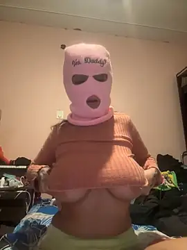 sweetbrunettee69 online show from January 18, 2026, 11:19 pm