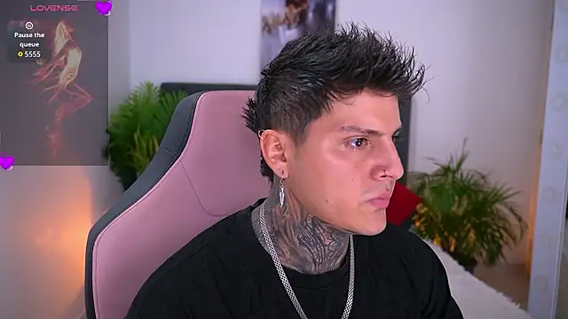 goldenatlasX online show from February 16, 2026, 7:32 pm