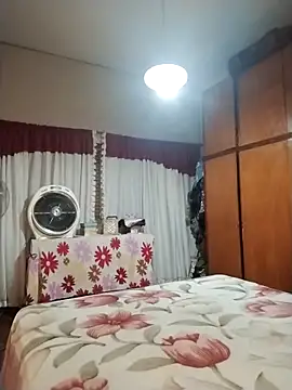 Juguetonafogosa5 online show from March 11, 2026, 11:22 pm