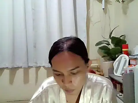 LOVELYMAYUMIE online show from July 21, 2026, 5:04 pm