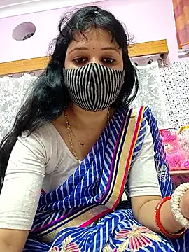 Priyaji7575 online show from February 18, 2026, 5:47 am