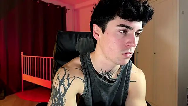 LiamFoster online show from January 12, 2026, 4:34 pm