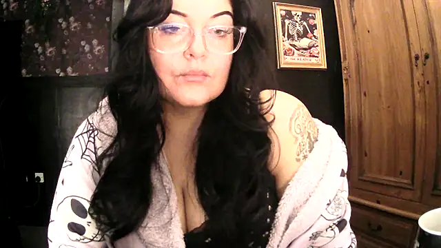 Miss CurvesXXX online show from February 5, 2026, 6:18 am