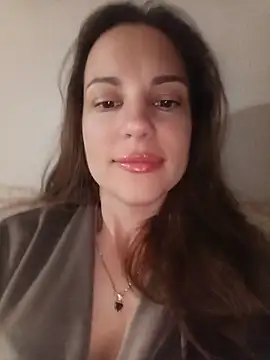 She-Moon online show from May 28, 2026, 6:49 pm