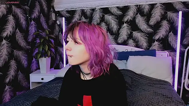 Ashley Veil online show from March 30, 2026, 9:05 pm