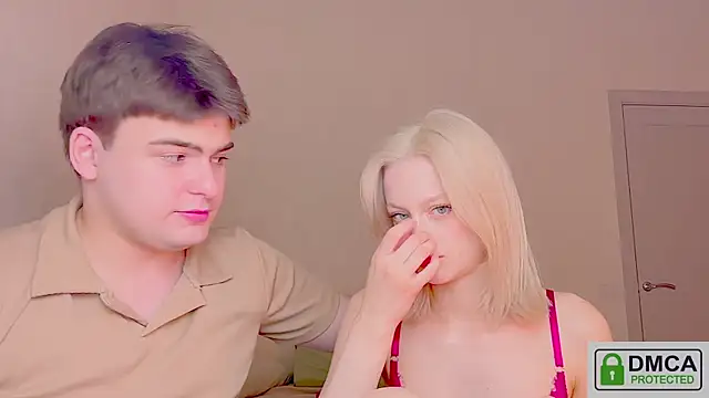 your molly mark  online show from March 27, 2026, 10:31 pm