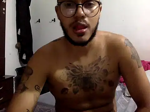 Tito 12  online show from March 3, 2026, 4:40 am