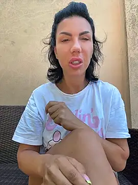 Missolevelvet online show from July 11, 2026, 8:06 am
