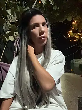 Missolevelvet online show from July 11, 2026, 8:55 pm