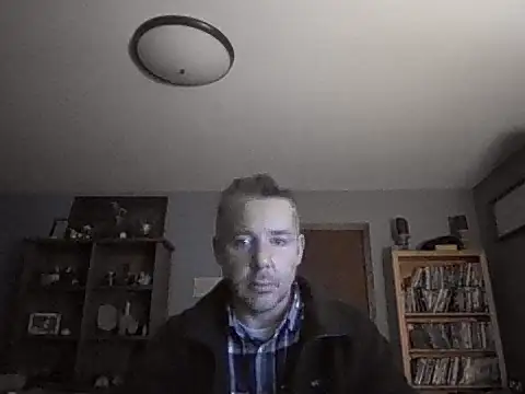 Snapshot of chrisw8140 chatting on February 3, 2026, 5:16 am chrisw8140 online show from February 3, 2026, 5:16 am