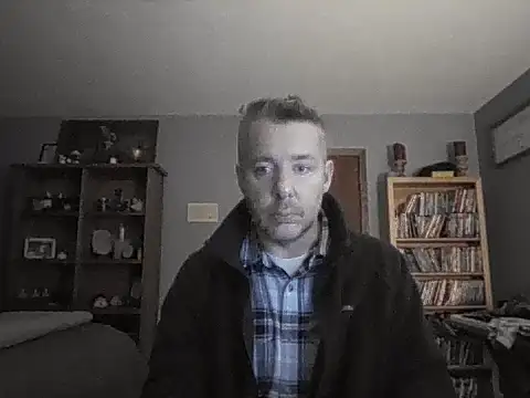 Snapshot of chrisw8140 chatting on February 3, 2026, 11:43 pm chrisw8140 online show from February 3, 2026, 11:43 pm