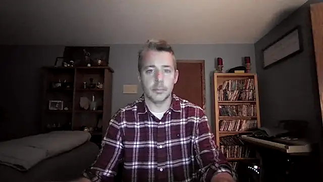 Snapshot of chrisw8140 chatting on February 17, 2026, 4:53 am chrisw8140 online show from February 17, 2026, 4:53 am