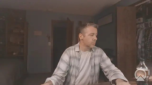 chrisw8140 online show from April 11, 2026, 4:28 am