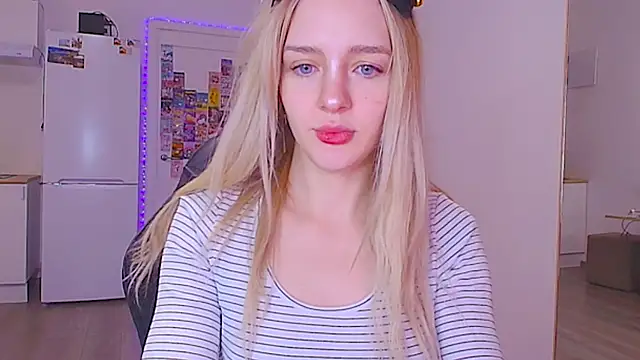 Snapshot of sailormoon666_ chatting on February 4, 2026, 10:58 pm sailormoon666 online show from February 4, 2026, 10:58 pm