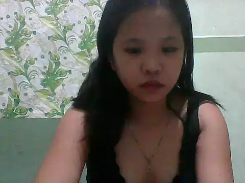 sweetyyakk online show from March 6, 2026, 11:39 am