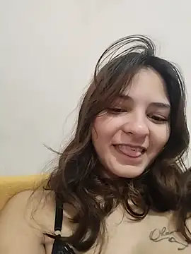 carazinho2128 online show from June 24, 2026, 2:38 pm