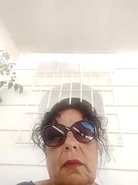 anaisytu online show from May 20, 2026, 8:20 am