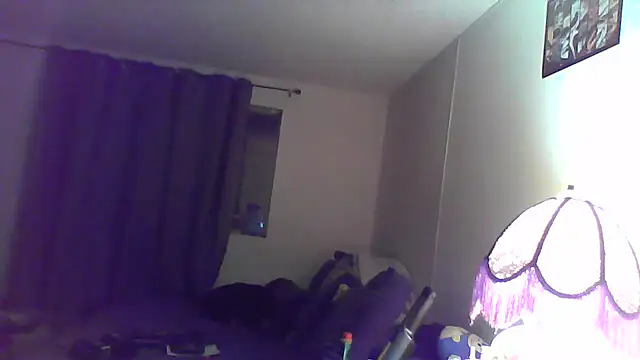 HungandHynotic online show from March 4, 2026, 4:29 am