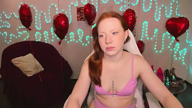 Snapshot of Katrys chatting on February 12, 2026, 1:00 am Katrys online show from February 12, 2026, 1:00 am