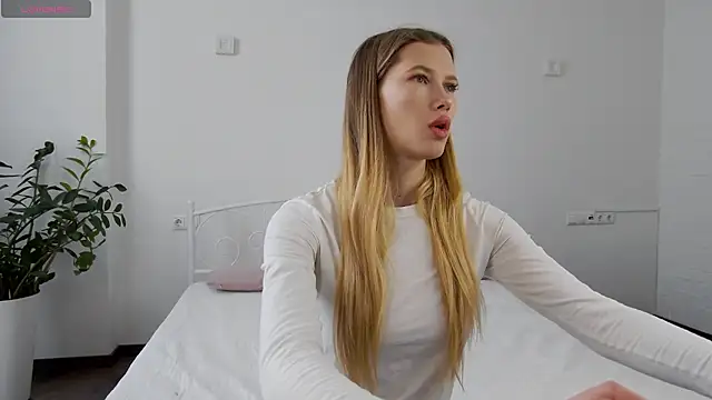 RachelWooods online show from January 16, 2026, 7:12 am