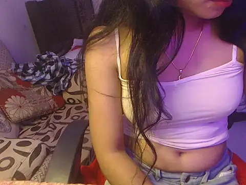 SobnamHot online show from February 2, 2026, 3:00 pm