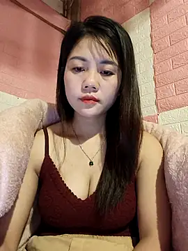 Ngocmai lazdy online show from February 26, 2026, 9:36 pm