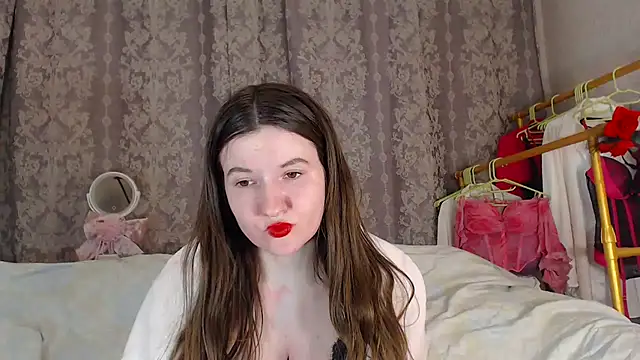 Snapshot of RileySteeele chatting on April 18, 2026, 1:48 pm RileySteeele online show from April 18, 2026, 1:48 pm