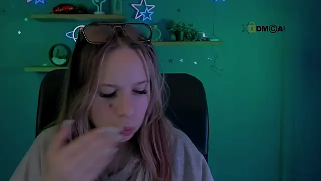 miles candy online show from February 25, 2026, 8:29 pm