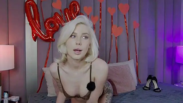 TiffanyStein online show from February 9, 2026, 3:10 am