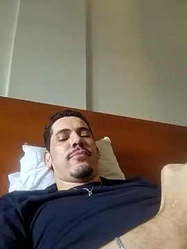 rodrigovianacastelo online show from February 24, 2026, 11:41 am