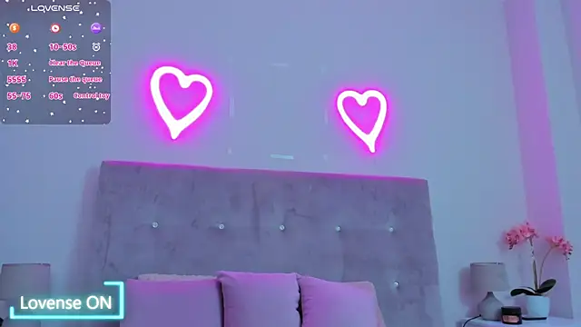 kaylakitty  online show from January 14, 2026, 7:03 am