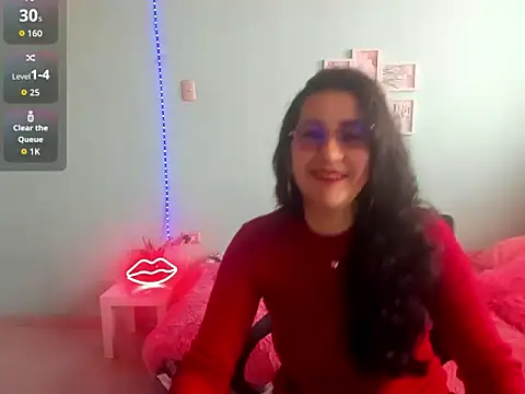 talia mystic online show from June 12, 2026, 1:32 pm