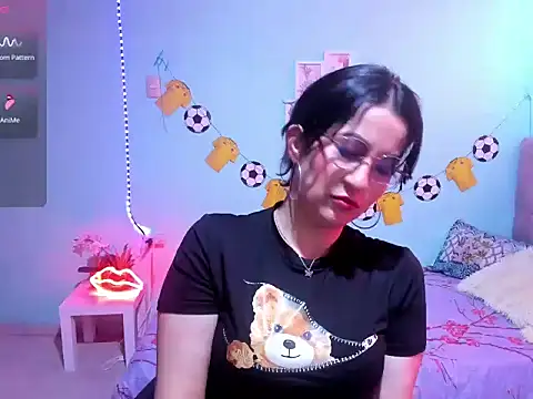 talia mystic online show from June 25, 2026, 12:53 pm