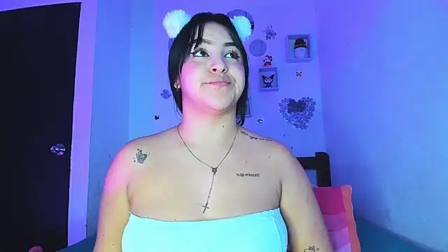 Penelopeflame18 online show from March 17, 2026, 1:32 am