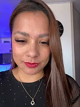 Pretty  Milf online show from March 24, 2026, 1:05 pm