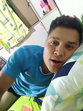 Lion-y-katy online show from January 13, 2026, 2:39 am