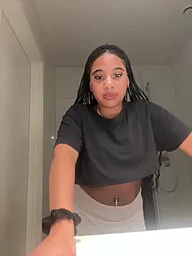 xo steffyxo 4 online show from March 3, 2026, 6:25 pm