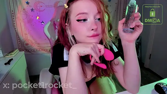 Snapshot of _PocketRocket_ chatting on September 21, 2025, 11:28 pm PocketRocket online show from September 21, 2025, 11:28 pm