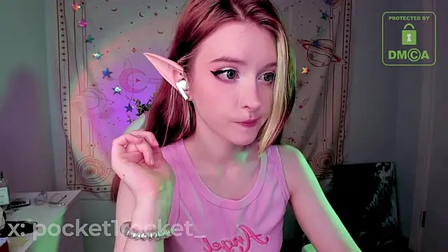 Snapshot of _PocketRocket_ chatting on October 10, 2025, 12:20 am PocketRocket online show from October 10, 2025, 12:20 am