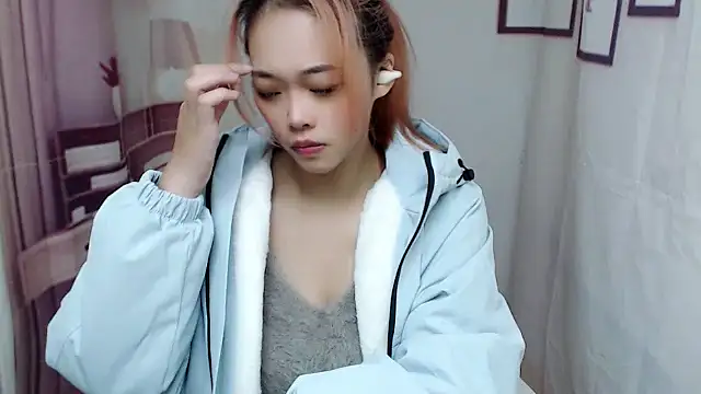 Snapshot of afan1022 chatting on February 10, 2026, 4:27 am afan1022 online show from February 10, 2026, 4:27 am